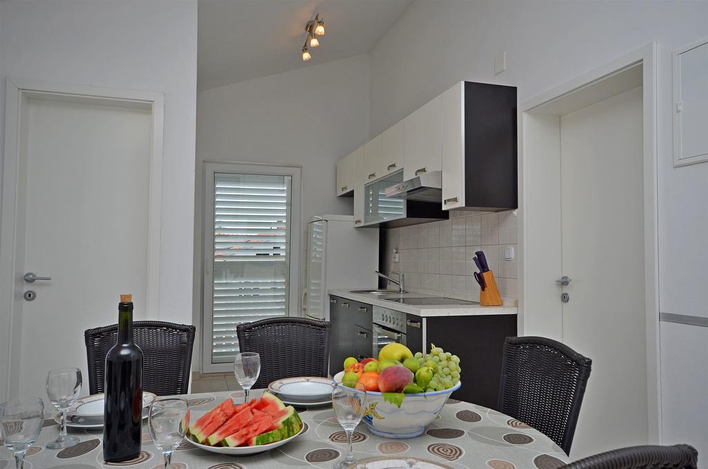 Apartments Sime Vodice Exterior foto
